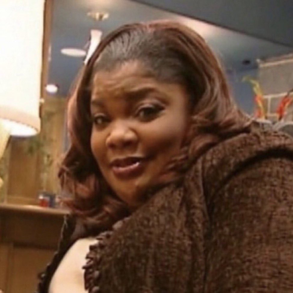 hoodopulence's tweet photo. Some of y’all in the comments are not fun and that’s why y’all not the Beyoncé of y’all families https://t.co/opuwXsmwN3