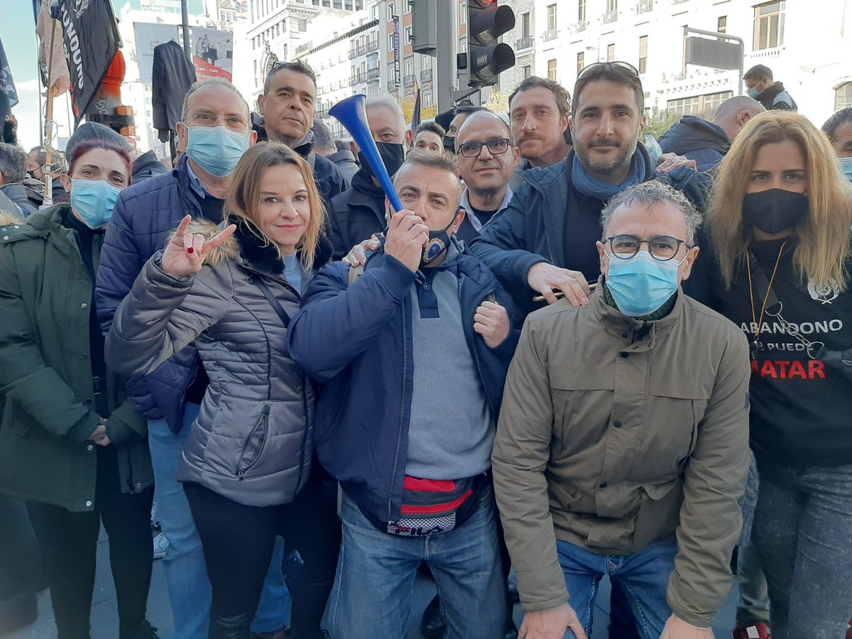 TAMPM_Murcia's tweet photo. Murcia #sosprisiones ha estado hoy en @IIPPGob pidiéndo la dimisión de #MarlaskaDimision y #OrtizDimision por el #bulodevillena en apoyo y defensa de nuestros compañeros expedientados injustamente  y perseguidos por @interiorgob https://t.co/H6sgE5SBH0