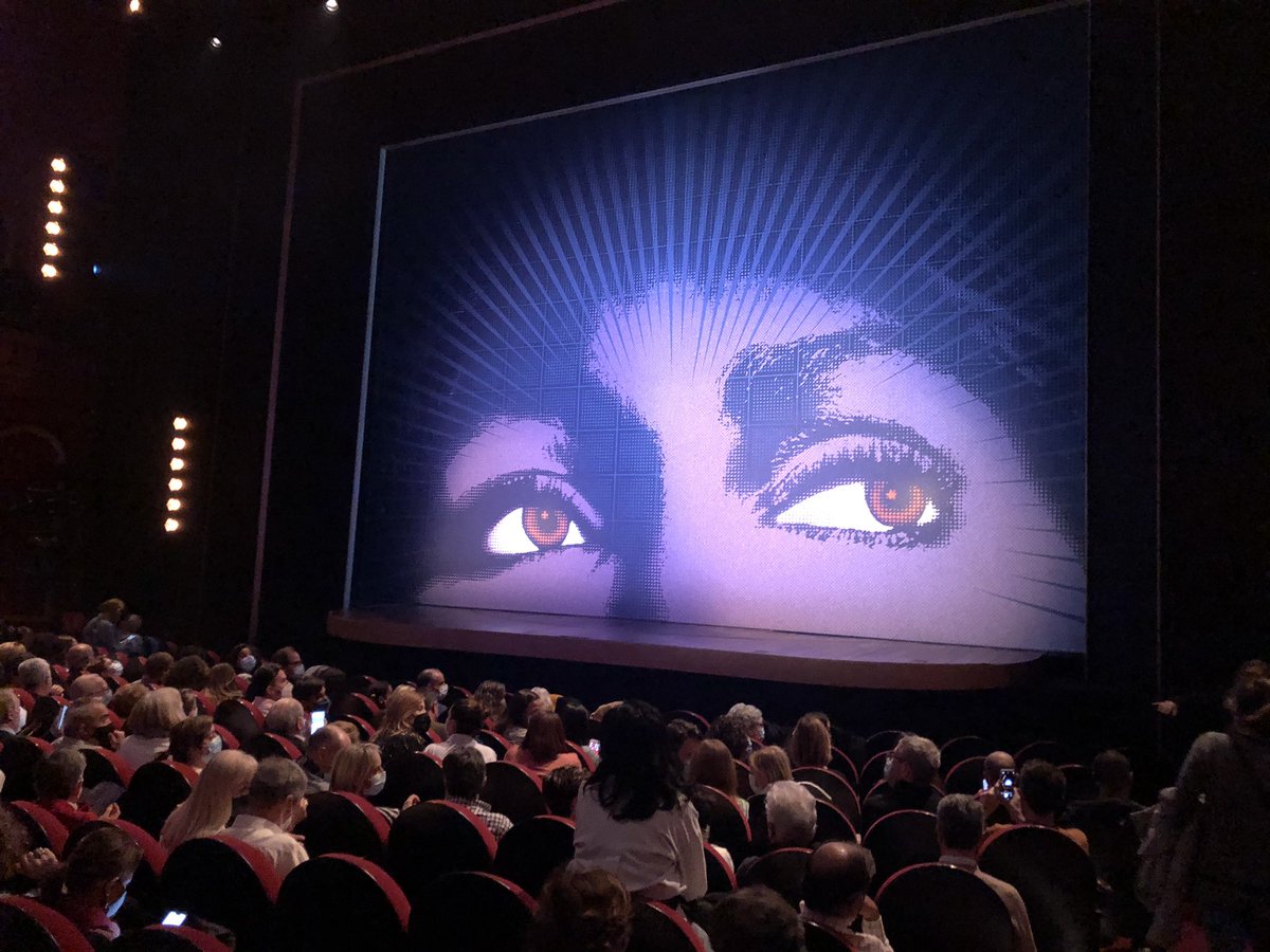 MarcGavald's tweet photo. 🎭 Aprovechando que Tina Turner es tendencia, comentar que hace poco tuve el placer de ver el musical sobre su vida en Madrid y no tiene desperdicio.

✨ Impresionante todo el reparto, pero especialmente sin palabras con el chorro de voz de @AstridJonesNd. https://t.co/dNTA60LQGY