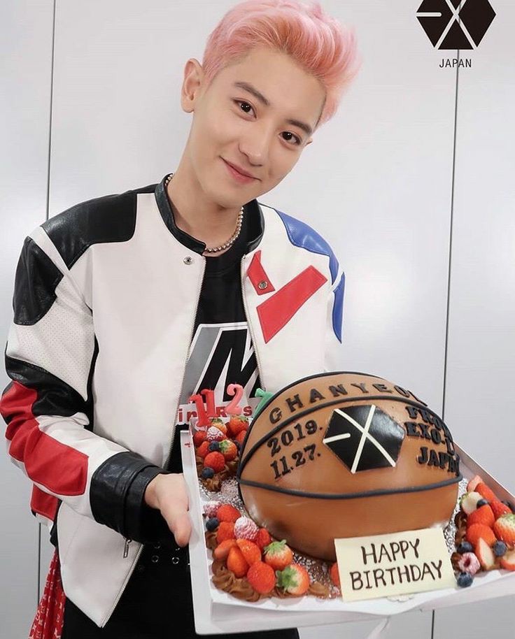 oohtethun's tweet photo. Happy Birthday happy virusnya EXO🎉Terimakasih sudah menjadi inspirasi bagi EXO-l tetap jaga kesehatan dan selalu bahagia yah, patiently waiting for your soon return! Serve well and stay save
#OurMeissaChanyeolDay
#HappyChanyeolDay
#찬열아생일축하해 #항상찬열이편 
@weareoneEXO https://t.co/FTdvBJndFu