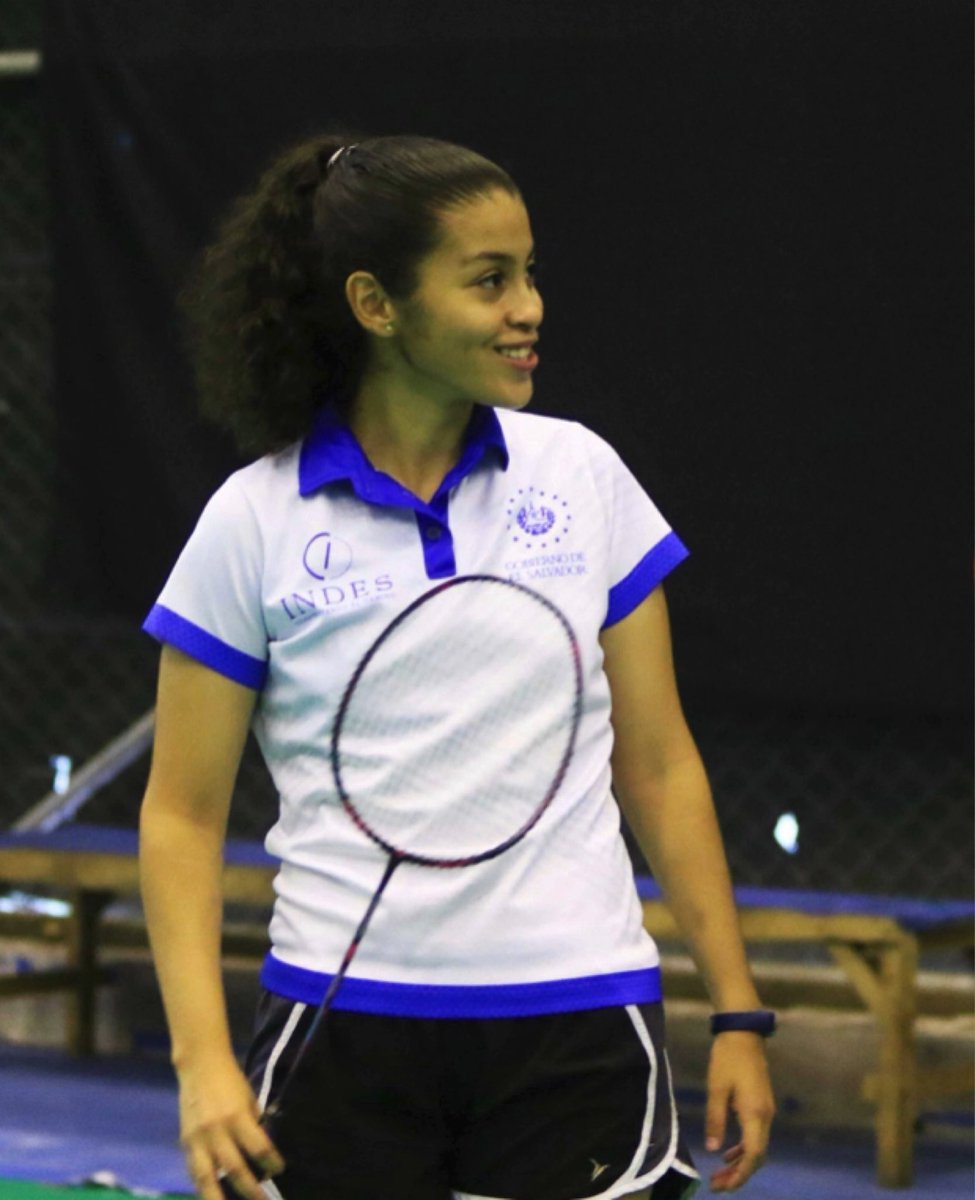 🏸

La salvadoreña Fátima Centeno derrotó 2-0 a la chilena Ashley Montre y clasificó a los octavos de final donde enfrentará a Nairoby Ramírez, de República Dominicana.

#MisiónCaliValle2021