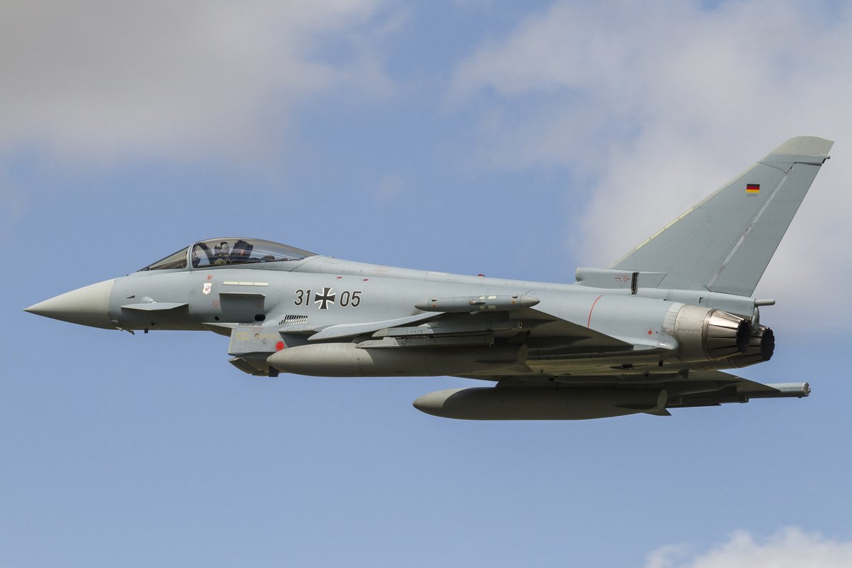 BAES_Finland's tweet photo. Delivering 24/7, 365 days a year security of the skies over Europe, @eurofighter is the aircraft Finland needs to protect the homeland.

The UK, Germany, Italy and Spain invites Finland to join this political, military and industrial partnership.

#hxhanke 🇫🇮🇬🇧🇩🇪🇪🇸🇮🇹 https://t.co/TddGDU4T3E
