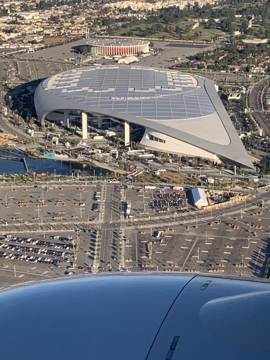 EmYunks's tweet photo. The Merch Line from above. https://t.co/cbkq0xuq24