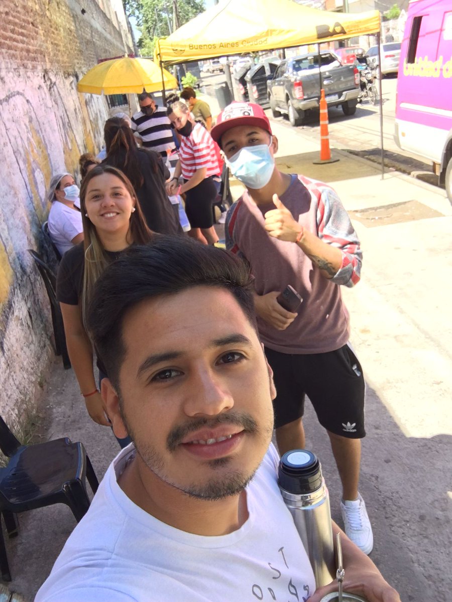 LucasMolla's tweet photo. Unidad de Vacunacion Móvil en Barrio 21 24_ Comuna 4 https://t.co/YKzfkzaJ1m