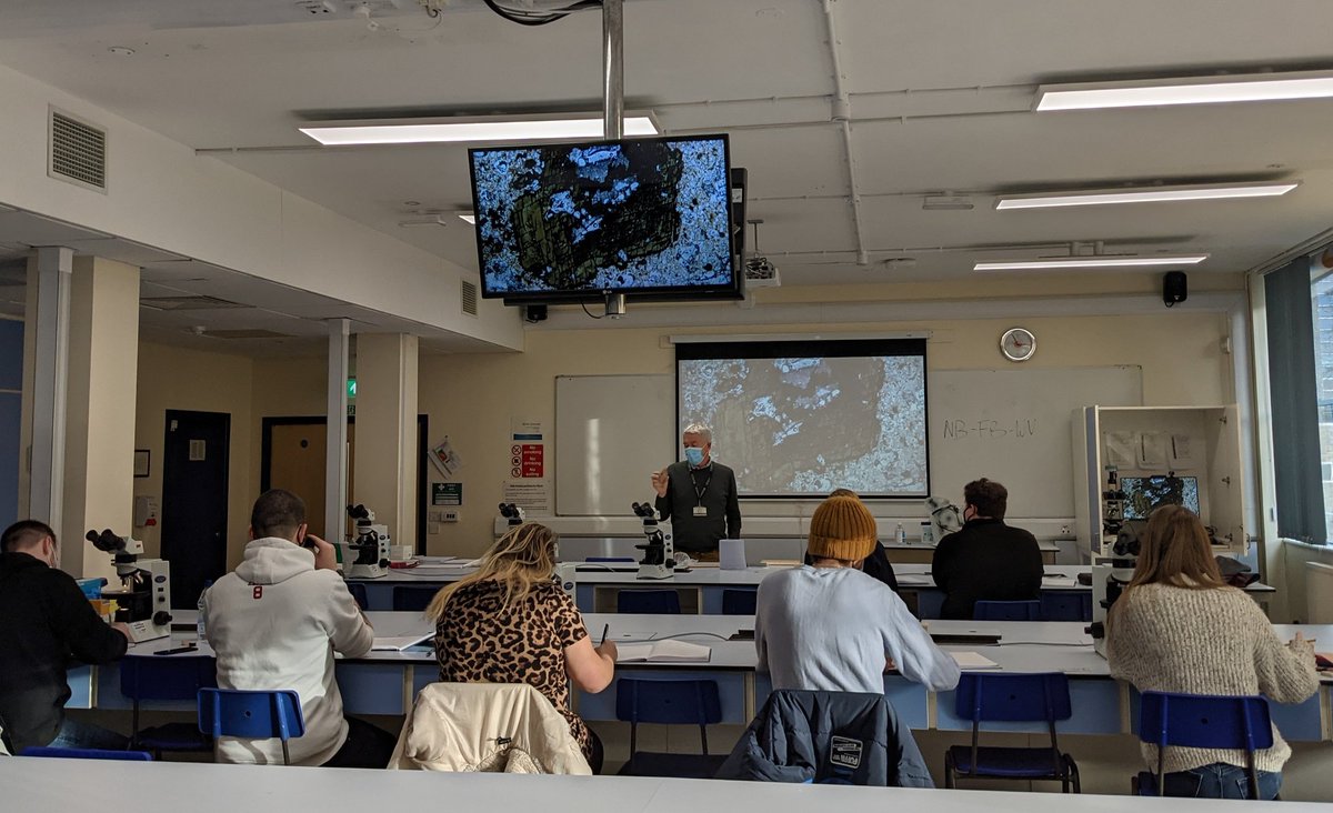NatStephen's tweet photo. Back with @EarthSciPlymUni this week looking at the enigmatic Breche Rouge from Carboneras, Spain - our #MGeol students are getting ready to analyse this using XRF, #ElectronMicroscopy & CL, to investigate it's complex geological history... https://t.co/o65rgvjbZZ