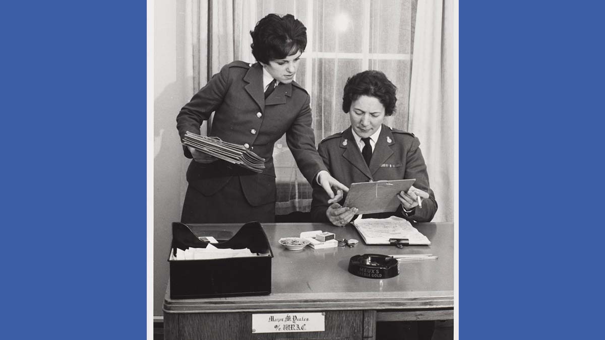 NAM_London's tweet photo. We would definitely have a #ConservationNightmare if we caught someone handling documents like this in our reading room! While there's no smoking in the reading room, there's plenty of wonderful collections, check out what you can view: https://t.co/iC1QlkRKmt #ExploreYourArchive https://t.co/KW2m4BUt76