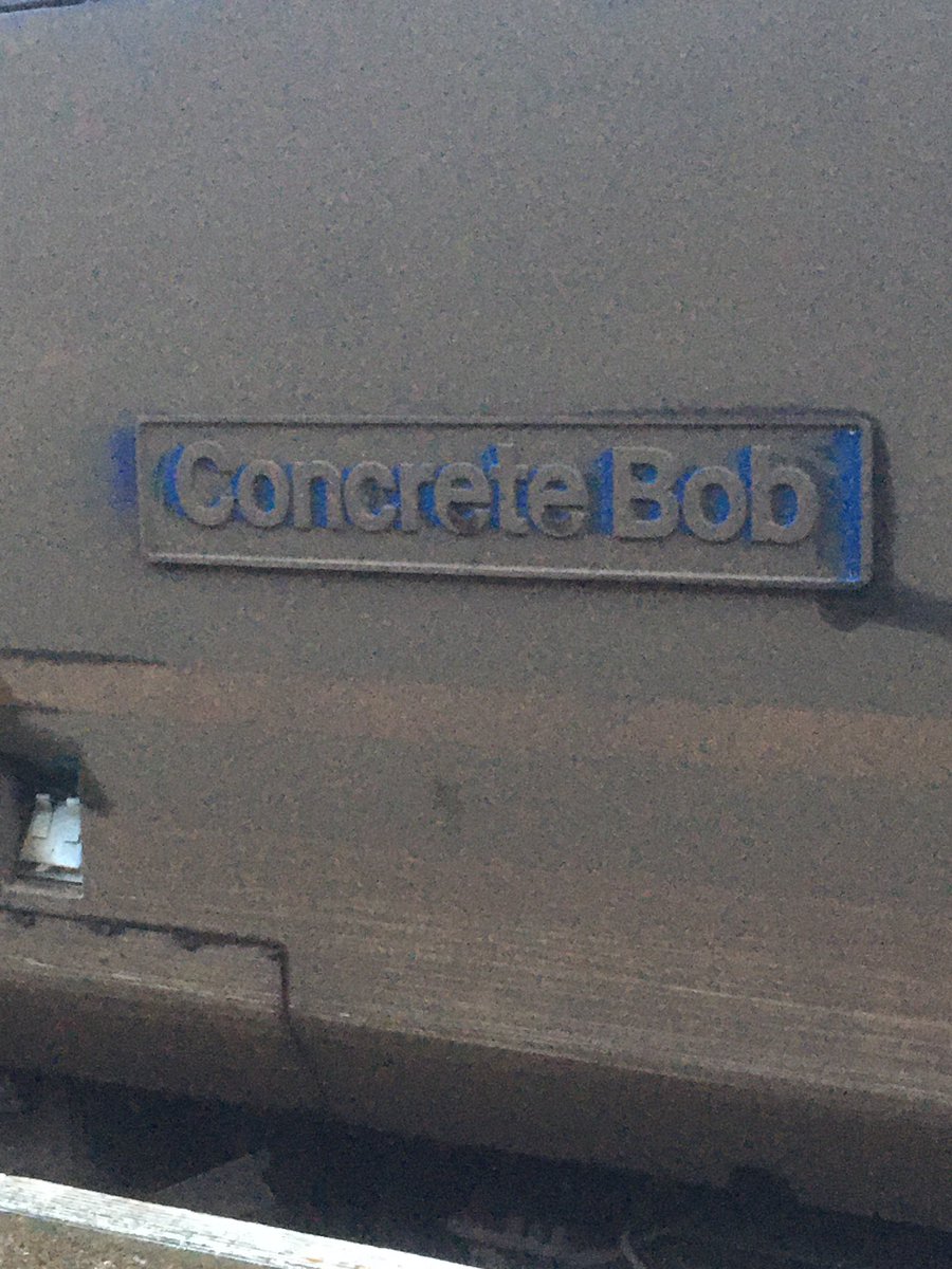 lowestoftstati1's tweet photo. 1/2 Only earlier today I was thinking how I miss the sound and smell of these beasts… then look who should turn up. #concretebob #needsawash https://t.co/EGaOhs1EkN