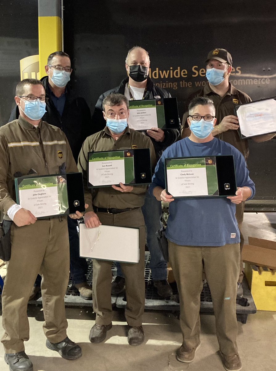 Celebrating 9 years of safe driving in Fredericton package. Well done guys!
#upsers #Fredericton #canadaups