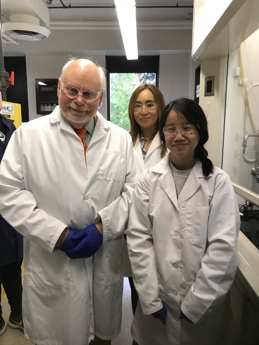 sirfrasersays's tweet image. Next week on #GivingTuesday 2021, join me in donating to #ACSProjectSEED, a transformative program for budding young scientists from economically disadvantaged backgrounds. I’ve committed to matching online donations of $100 or more made at donate.ACS.org/seed on November 30.