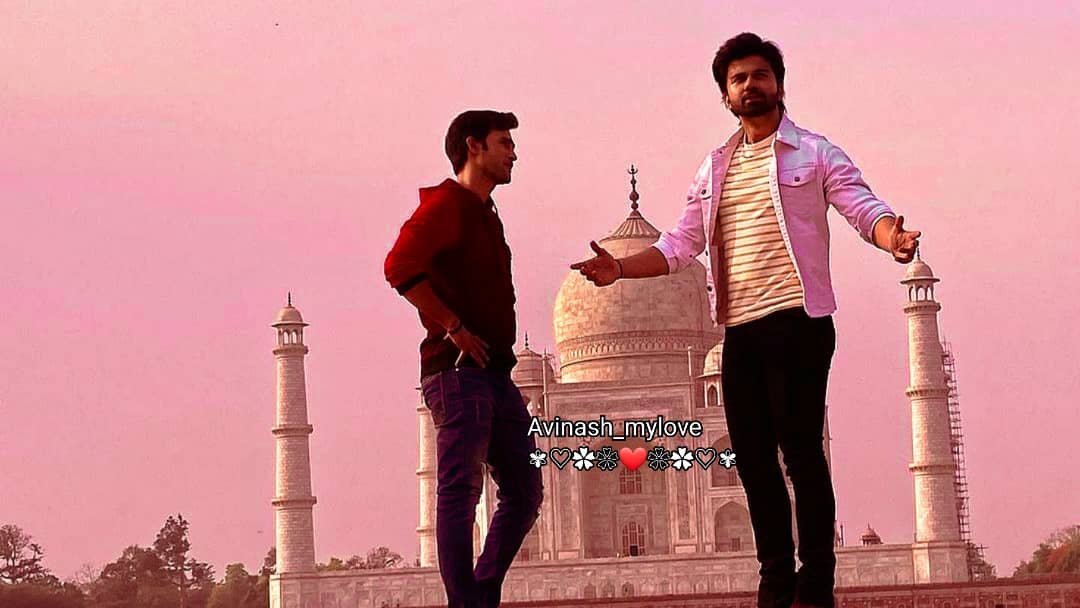 Avinash_mylove's tweet photo. @TheAvinashM @The_karansharma 
#avinashmukherjee #sirav #siravlovers #merijaan #mylove #radhika #love #lovebirds #cutie #avinashlovers #romantic #fan #myidol #explorepage #explore  #balikavadhu #mylife #myhero #simar #aarav #simaroswal #aaravoswal #avinashfans  #cutenessoverload https://t.co/5hPTYMqjap