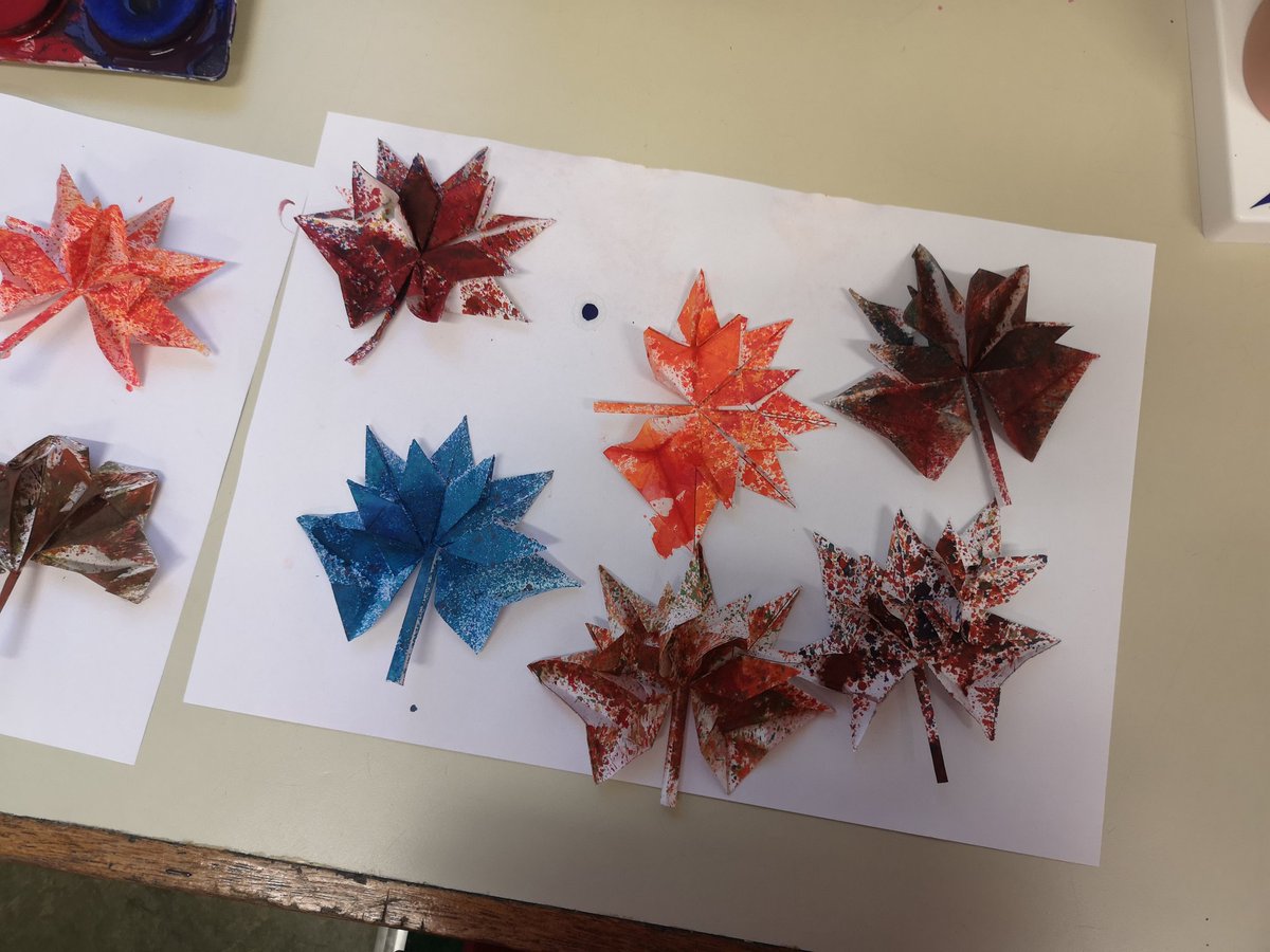 cumming_miss's tweet photo. 😁🍁 I am so impressed with how our origami autumnal leaves turned out during today's origami lunch time club! The team effort and peer support was fabulous! 🍁😁

@Kirkcaldywestps https://t.co/0H1me8swlp