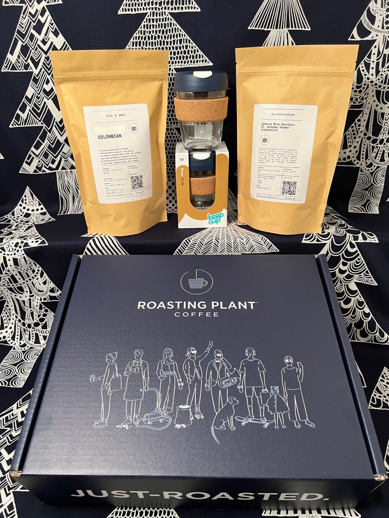 Get 20% off our Holiday Gift Boxes this Black (Coffee) Friday weekend! Get the freshest coffee delivered right to your door. Available in the US only. Discount will be applied in cart: roastingplant.com/collections/ho…

Hurry - like just-roasted coffee, this offer won’t last long 👀