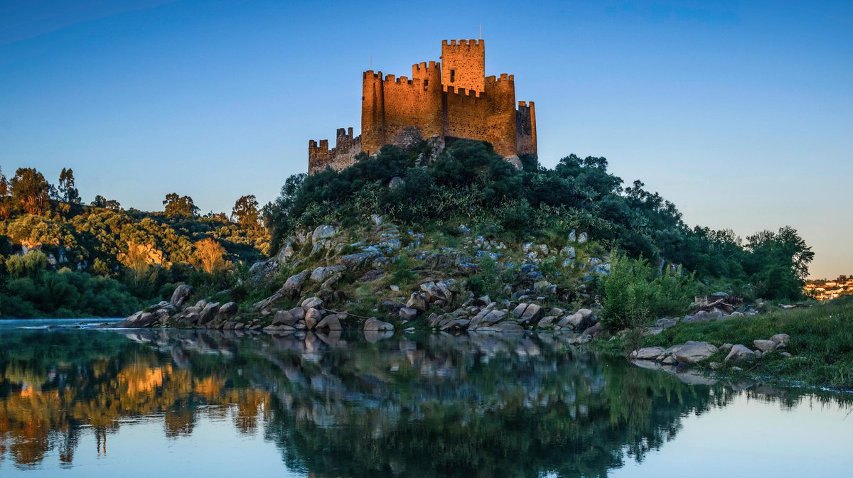 visitportugal's tweet photo. The Most Beautiful Castles in Portugal  https://t.co/ntL6qVHH3p | via @CultureTrip Scattered across green meadows and rocky hills, Portuguese castles make up a small but important part of the vast historical heritage of the country. #Portugal #visitportugal #Castles #history https://t.co/g5ytPZkC9T