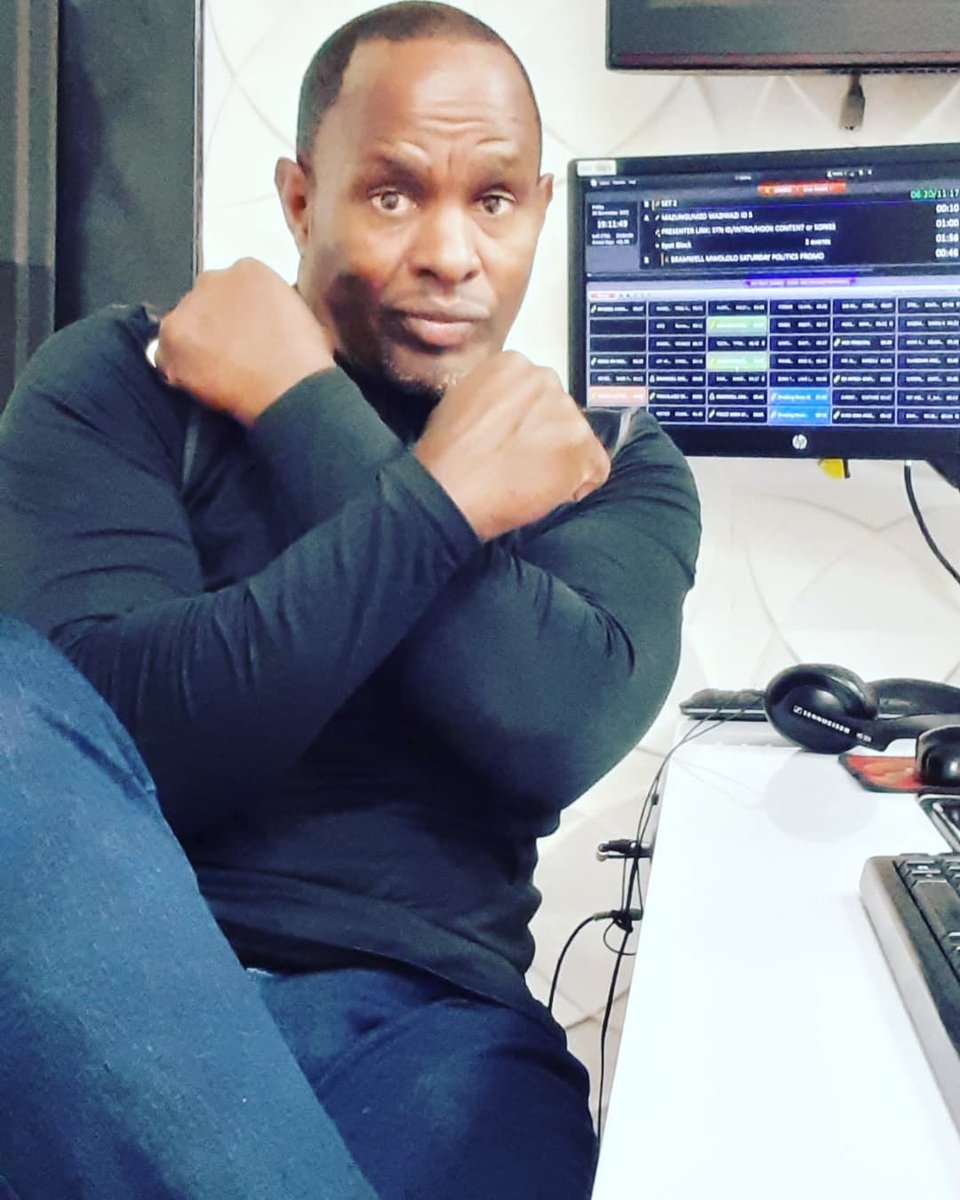 MwololoBramwell's tweet image. Furahiaday swafeee Dj Brash #MazungumzoWaziWazi 7pm uko where and why? @RadioJamboKenya @papa_rais