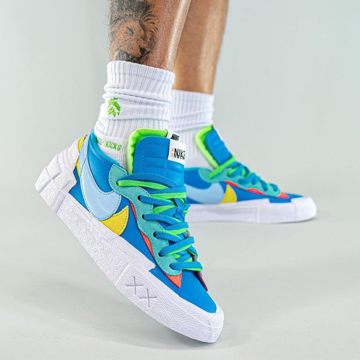CaminoTV's tweet photo. La collaboration Nike x Sacai x Kaws arrive dès demain 9h00 chez Nike ✨

Lien https://t.co/pn1QBrbPAh (140€) https://t.co/i6m700QBap