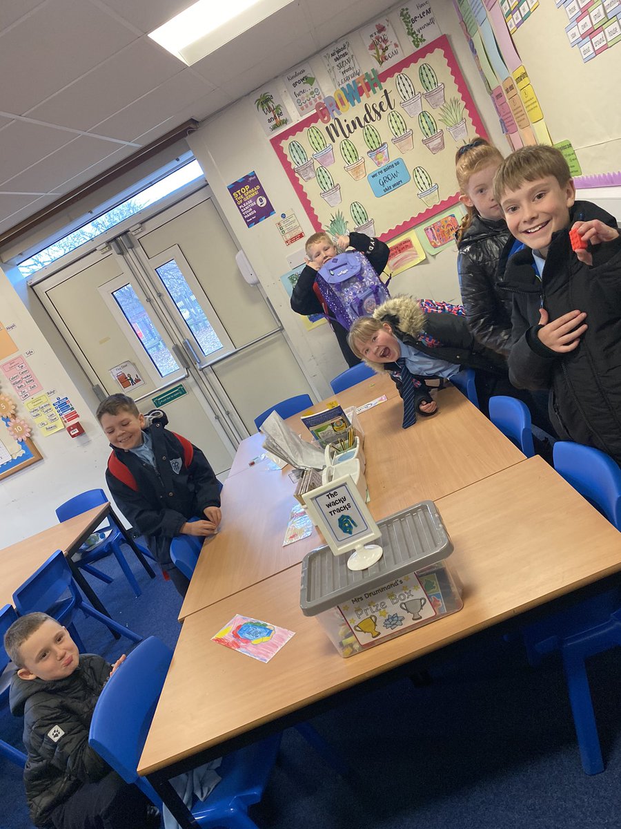 MrsDandP54's tweet photo. Well done to the Wacky Tracks who were out #groupoftheweek ! Youβve shown some great team spirit this week! #teamworkmakesthedreamwork https://t.co/80AMDPEQRn