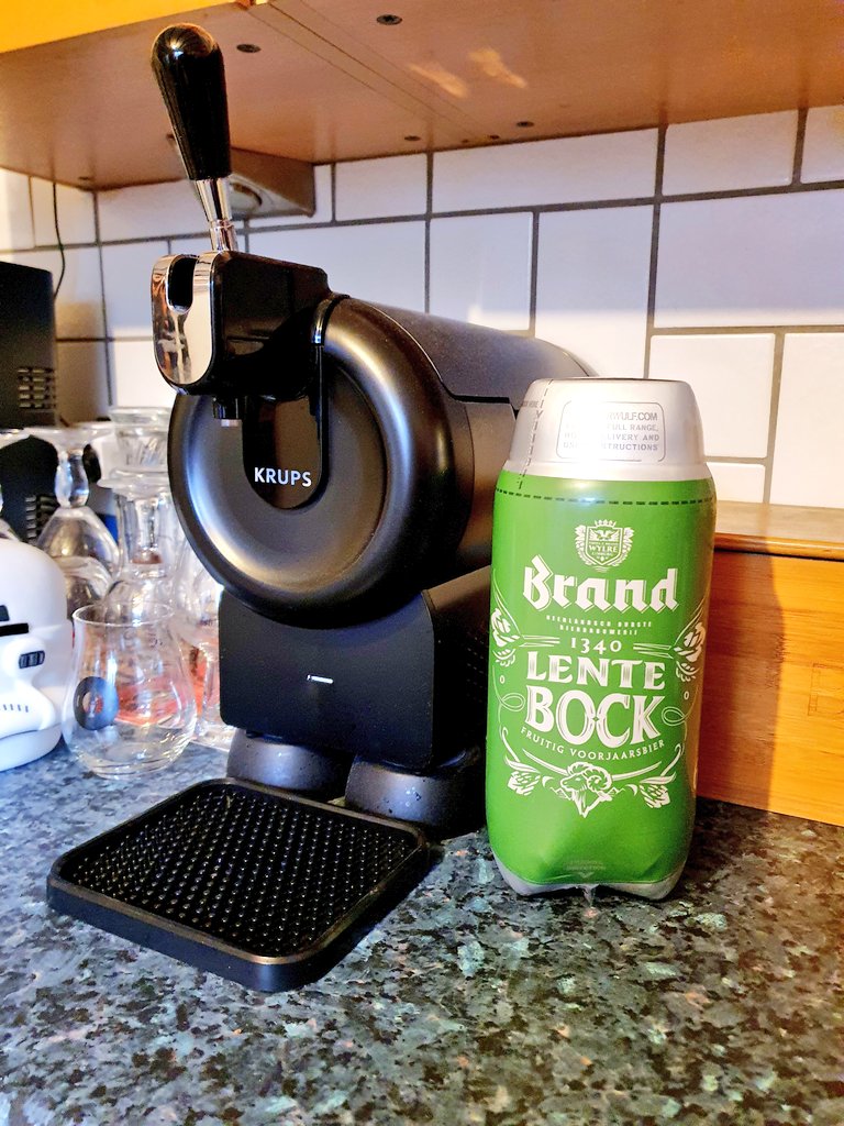 𝕭𝖊𝖊𝖗𝕳𝖚𝖓𝖙𝖎𝖓𝖌𝕾𝖙𝖔𝖗𝖒𝖙𝖗𝖔𝖔𝖕𝖊𝖗🍻 tweet media