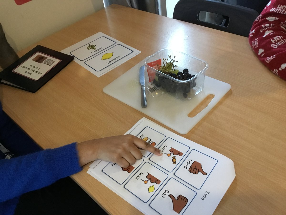HBVCollege's tweet photo. Group FA took part in No Pens Wednesday this week. We focused on our signing, use of symbols and our clear voices. We used stickers instead of pens in Maths and then had conversations to describe the look, feel, smell and taste of different fruits. 

#nopenswednesday #hbvc https://t.co/Y3yXl1qZdP
