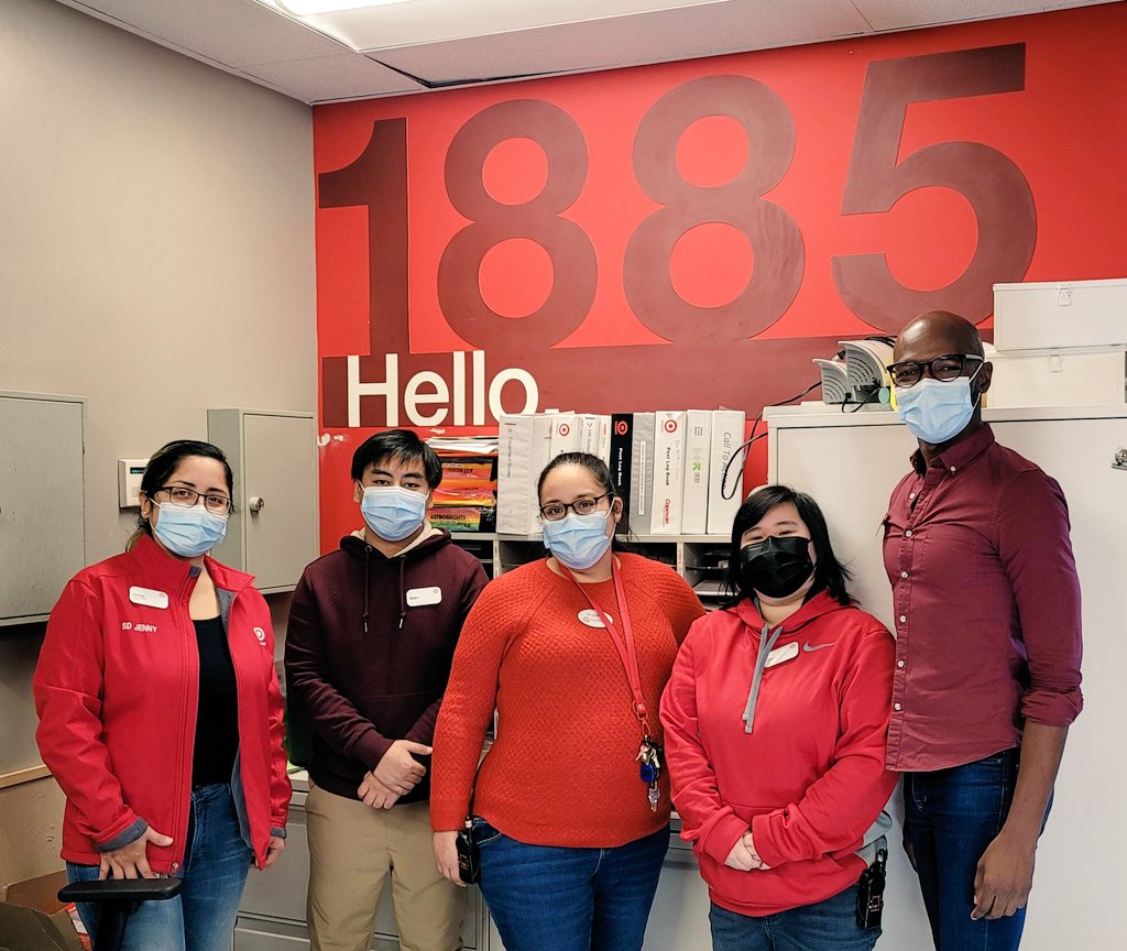 HR Team ready to support and bring joy to the target community! #T1885 #Hicksvilleonbroadway @JennyTGT @HaroldDavis04