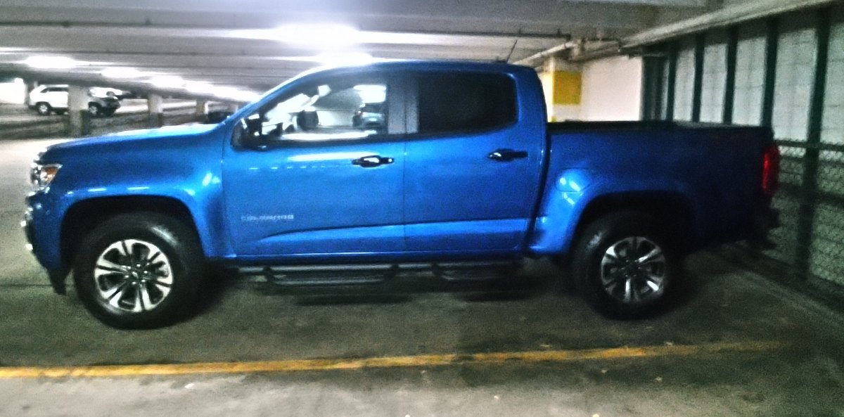 Shari_Weiner's tweet photo. Dear @bigbluebug I have named my new truck #nibbles petrolaway in your honor! Please tell me where I am get a #bigbluebugsolutions sticker for him!! https://t.co/CXVBym3Q1x