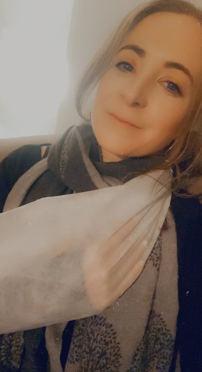 xxToriaxx's tweet photo. Latest in #wristgate. Had x-ray today, small fracture in the wrist. Just got to wait for surgeons to review on Monday to determine if cast required 🙈 Best case, 4-6 weeks in this very attractive splint and sling 🤣 #stillworthit #scfc
(@stokecity, @JoshuaTymon, @PhilJBowers) https://t.co/EMwhJwlGJ1