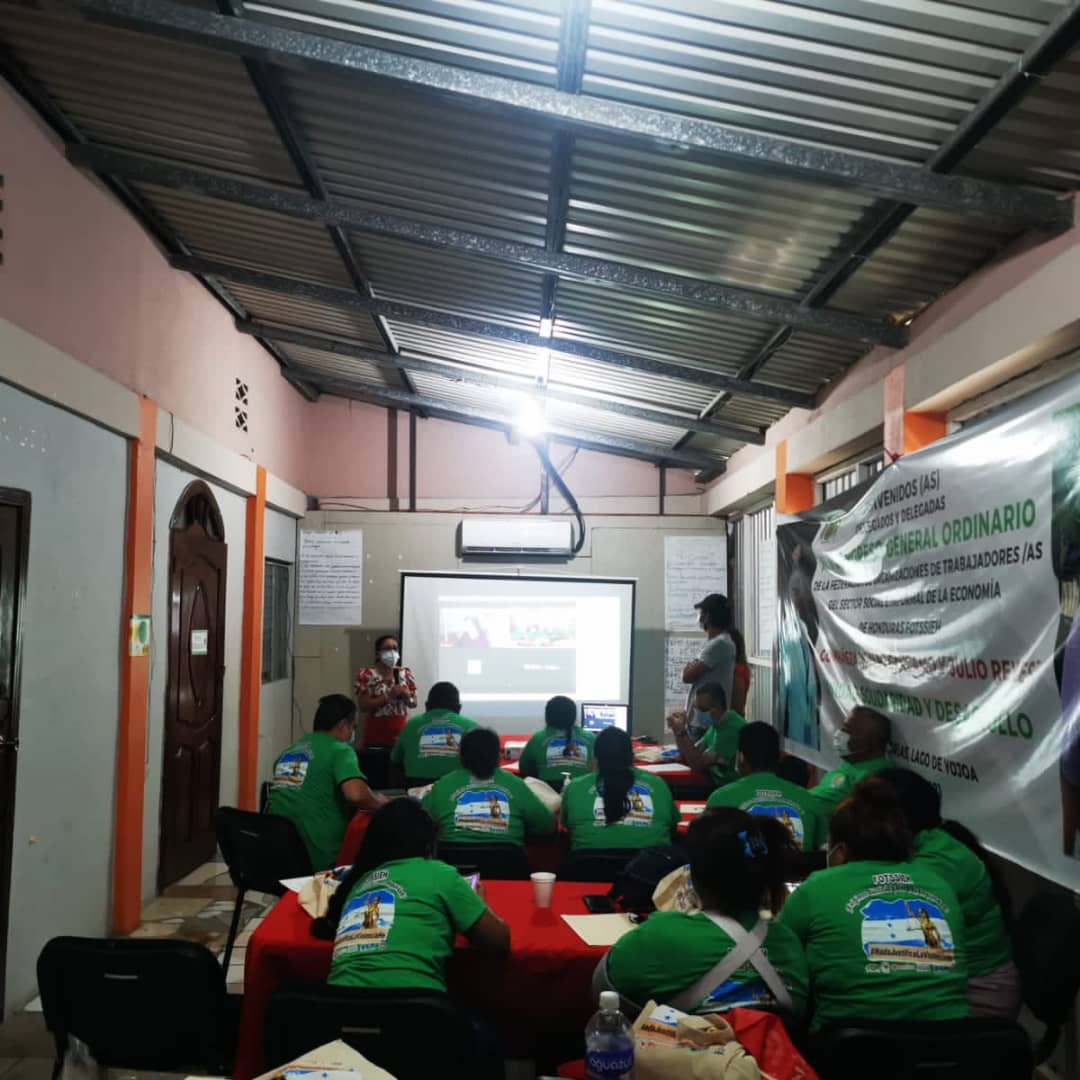 fotssieh's tweet photo. En  conmemoración al 25 de Noviembre  día internacional de la Eliminación de la Violencia contra la Mujer. La Federación de Organizaciones de Trabajadores/as del Sector Social e Informal de la Economía de Honduras FOTSSIEH.Realizo el Foro "Mujer-Violencia-Impunidad". https://t.co/SIptYHl8AB