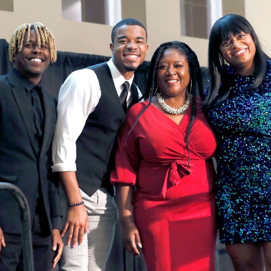 TYProsFund's tweet photo. The recipient of another $10,000 grant is @blackqueertulsa for Black Pride Week to celebrate all the queer members of our community.
⠀
Congrats, Black Queer Tulsa!⠀ https://t.co/8F8cP8WMCG