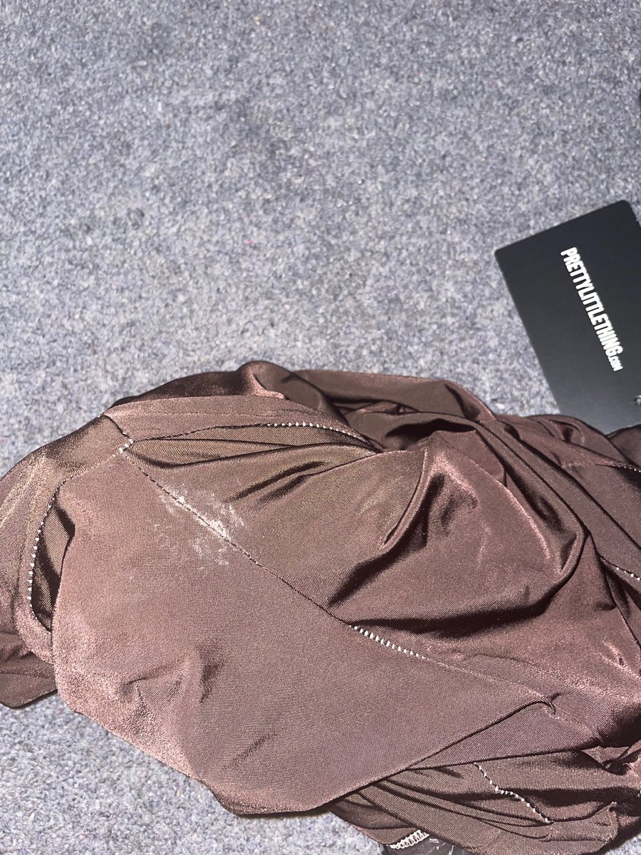 teelau2's tweet photo. @OfficialPLT_CS  is this acceptable??? https://t.co/b9e4deaJND