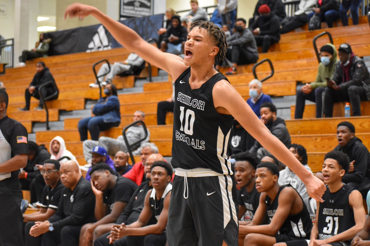 RYZEHoops's tweet photo. Final

Shiloh 66
McEachern 59

Trevon Payton &amp; Isaiah Bertie were a terrific inside-out combo for @_ShilohBball . They combined for 38 points and were able to outlast a late surge by the Indians. 

@HHoopsgiving https://t.co/ElFgiieGH8