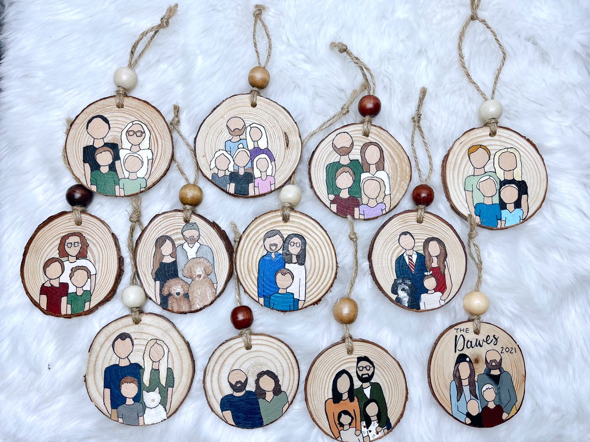 MomstersInc_'s tweet photo. I’m so thankful for the endless support and friendship that twitter has brought that I want to give away a custom hand painted portrait ornament. Just simply RT this to enter ❤️ 

(Also, my entire shop is 15% off until Sunday!)  

https://t.co/67jGXyVIrK https://t.co/B40GbvGXHU
