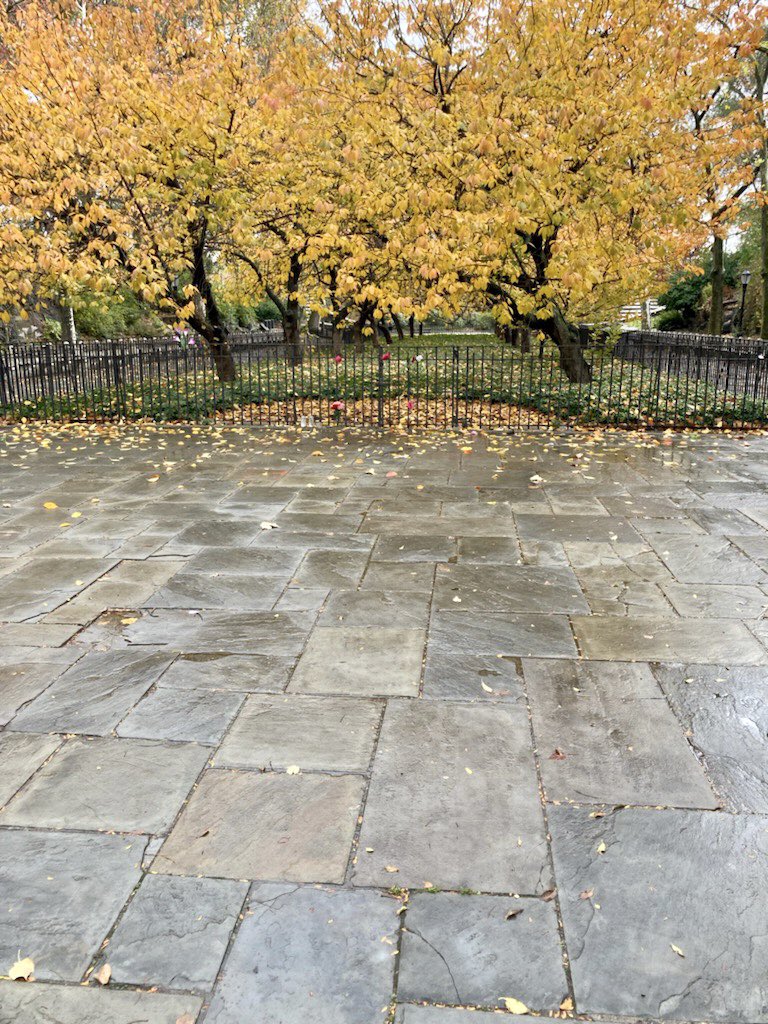 EVANGELIST_SC's tweet photo. Even on Thanksgiving night or early this morning HATE STRIKES ON THE #UES We can use some strong hands to bring the barriers back to the site we will have a 4pm Vigil refresh tomorrow join us! We need this bigot identified.#UES4BLM✊🏽
Cops up the block, #NYPD camera faces the site https://t.co/VHtQ21aJqW