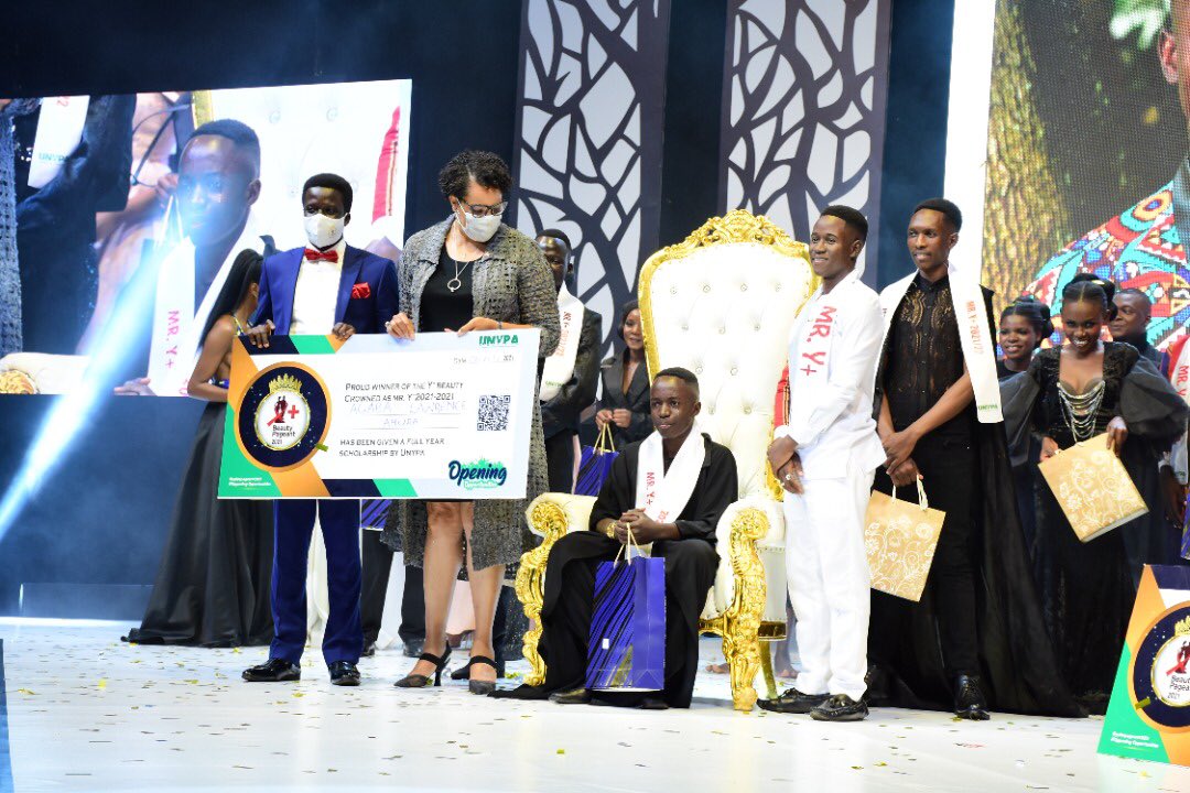 UncleDricAdoni's tweet photo. Ladies and Gentlemen, 

Finally what we have been waiting for on this beautiful Friday is unpacked. 

Here is the crowned national Mr 🤴 and Miss 👸 YPlus 2️⃣0️⃣2️⃣1️⃣/2️⃣2️⃣

Congratulations 🎈🍾🎉🎊 

#OpeningOpportunities #YPlusPageant21 https://t.co/VJVN2rkxv2
