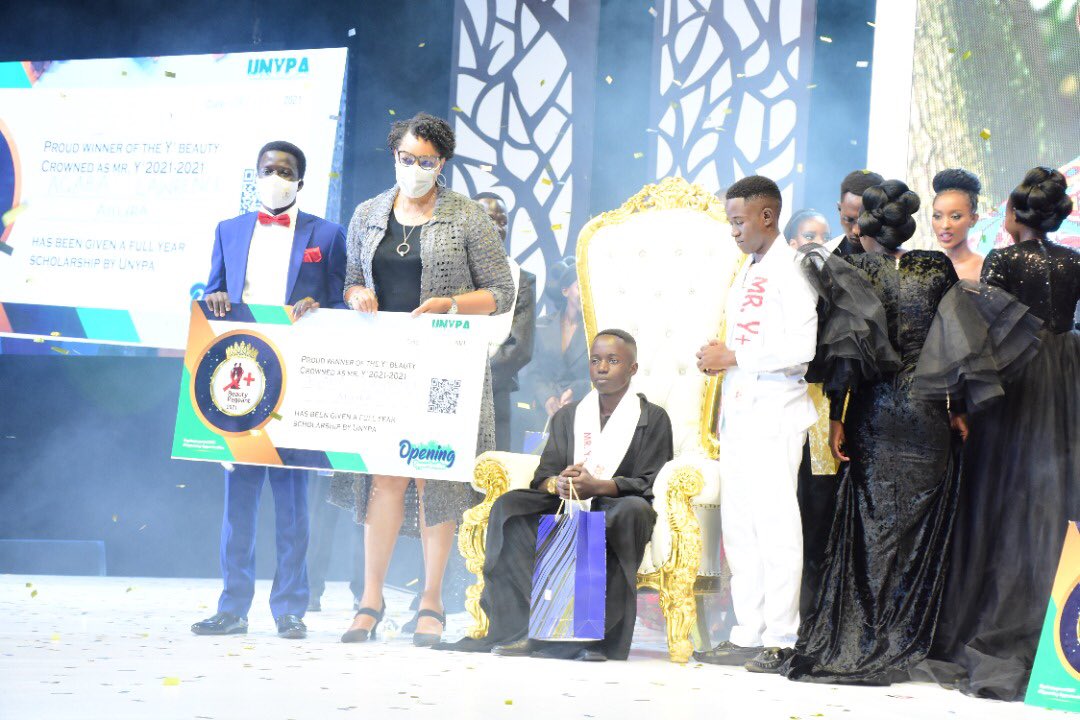 UncleDricAdoni's tweet photo. Ladies and Gentlemen, 

Finally what we have been waiting for on this beautiful Friday is unpacked. 

Here is the crowned national Mr 🤴 and Miss 👸 YPlus 2️⃣0️⃣2️⃣1️⃣/2️⃣2️⃣

Congratulations 🎈🍾🎉🎊 

#OpeningOpportunities #YPlusPageant21 https://t.co/VJVN2rkxv2