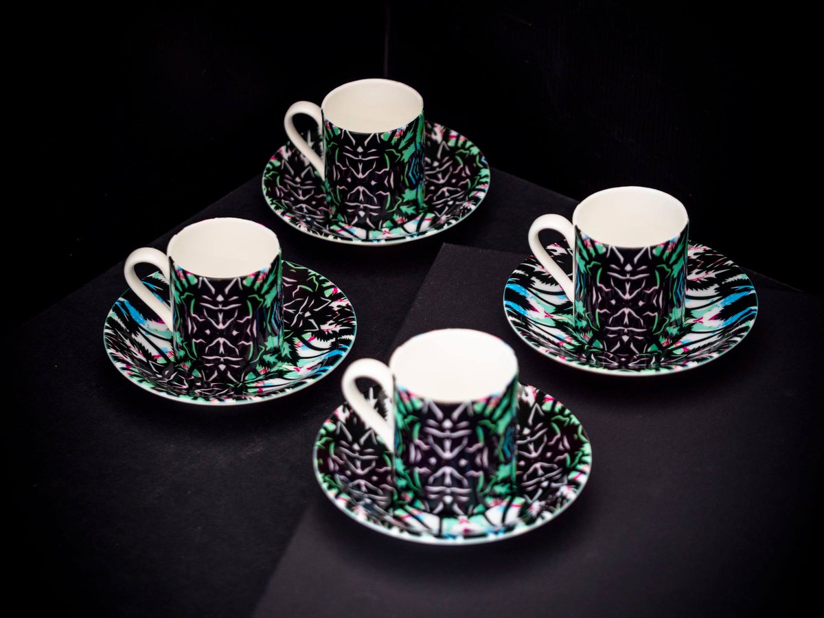 DuckinB's tweet photo. Rebecca has some dramatic pieces that we absolutely adore. Christmas is just around the corner, and this set would make a perfect present for someone special. But she has SO much more! Take a look at her other items online or in store.
https://t.co/WQCjOHbLod
#surfacepattern #art https://t.co/doYBAL0j3P