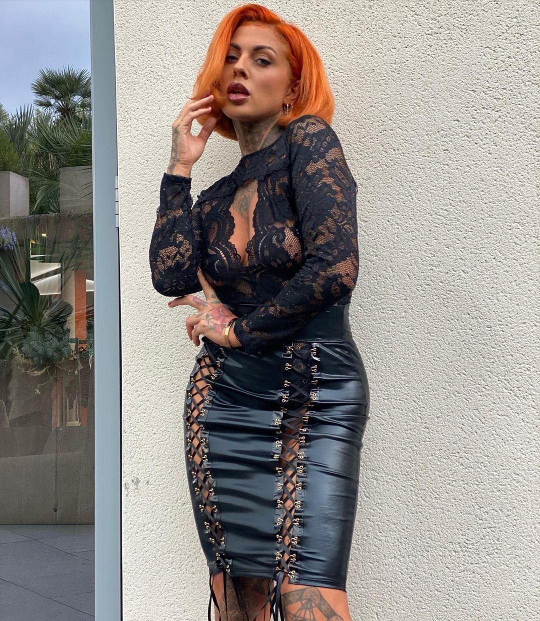 annsummers on X: PSA: Its the weekend and were SO ready for it🥂 📸  siangworld wears the Stellar Skirt and the Commanding Body:  t.co2npma427Nh t.coah4fcQmwQ1  X