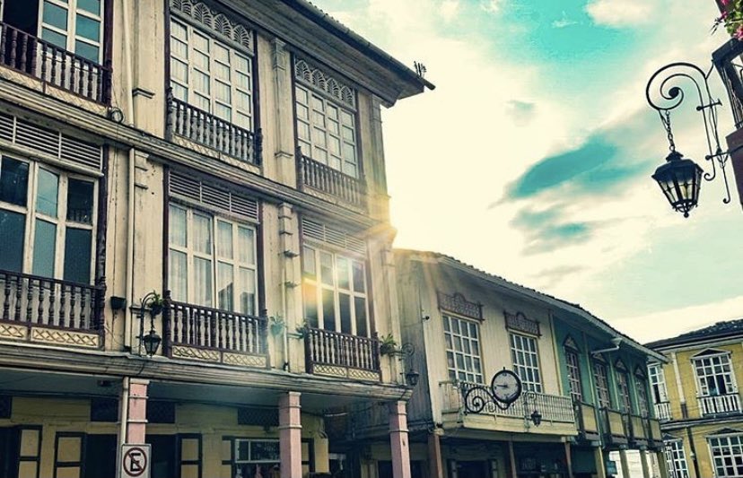 cristianbravoga's tweet photo. Una bella tierra #Zaruma. Ya son varios años y habrá que volver. Felicidades en sus 201 años de Independencia. Buen café también!! https://t.co/LLL5Xo3lys