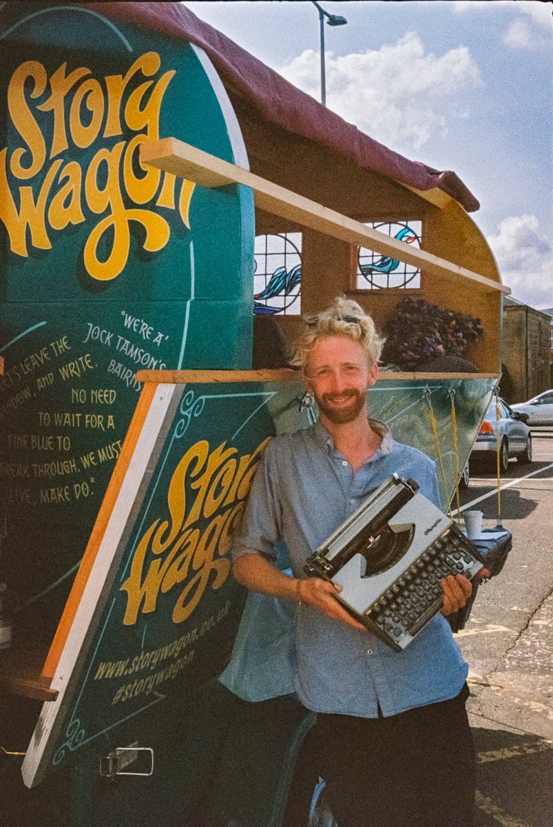 alasdairw's tweet photo. The best thing about creating my Summer photo book was all the awesome people I got to see and meet while I was out wandering with my wee film camera - like my pal @petitprance and @story_wagon 🌞🧡
‘Glasgow’s Summer’ is available in time for Xmas here - https://t.co/bkd0PWu9lW https://t.co/Jsf8HY4oEx