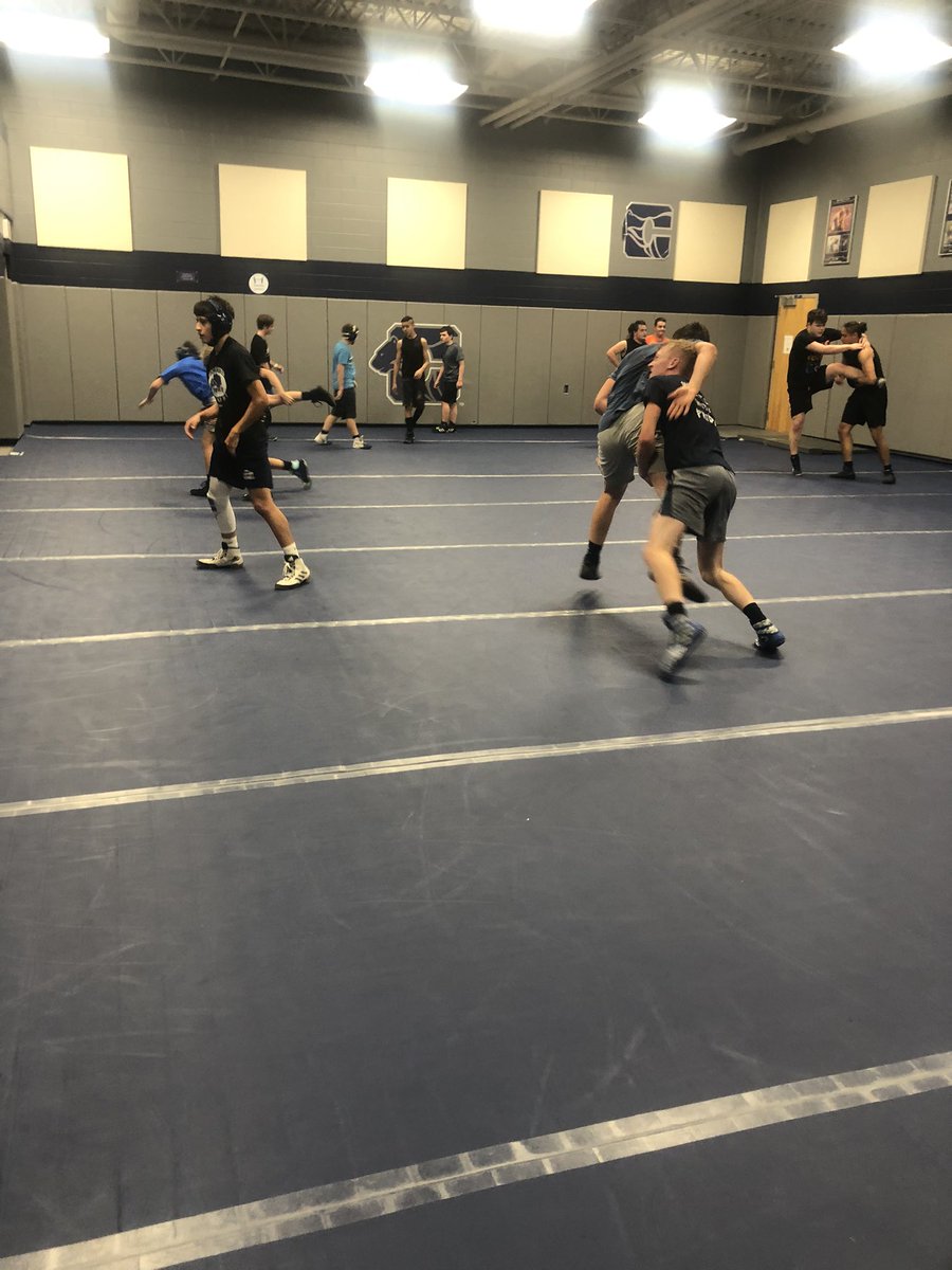 RPWC2017's tweet photo. Century Panther Wrestlers are back on the mat! #risingUp https://t.co/dsTNMZ3Omy