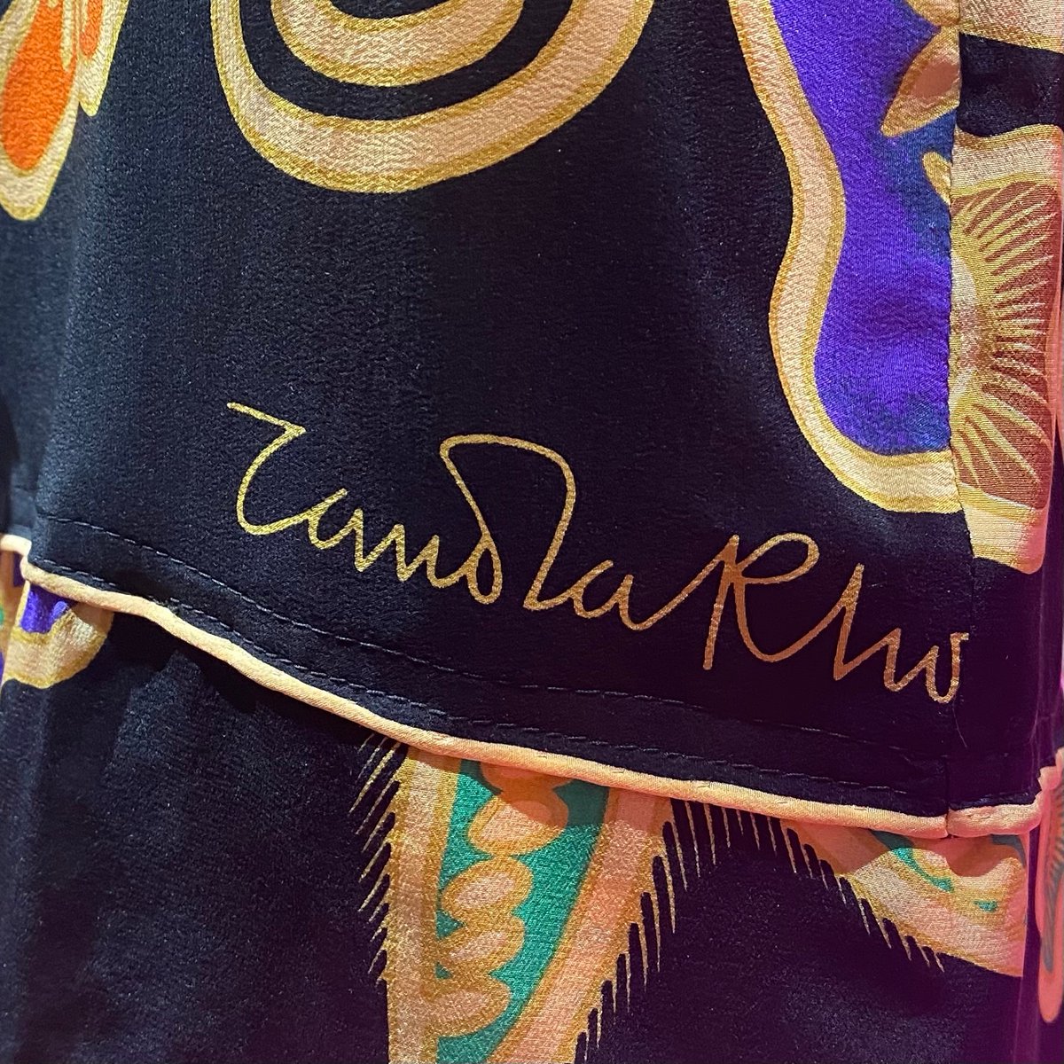 💖Zandra Rhodes: 50 Years of Fabulous opens tomorrow at #AberdeenArtGallery💄The weather may be wild outside but inside the Gallery we’re loving the warm glow of Zandra’s signature hot pink colour and vibrant designs.🎟️Book now- click on 🔗 in bio <a href="/FashionTextile/">Fashion and Textile Museum</a> <a href="/Zandra_Rhodes/">Dame Zandra Rhodes</a>