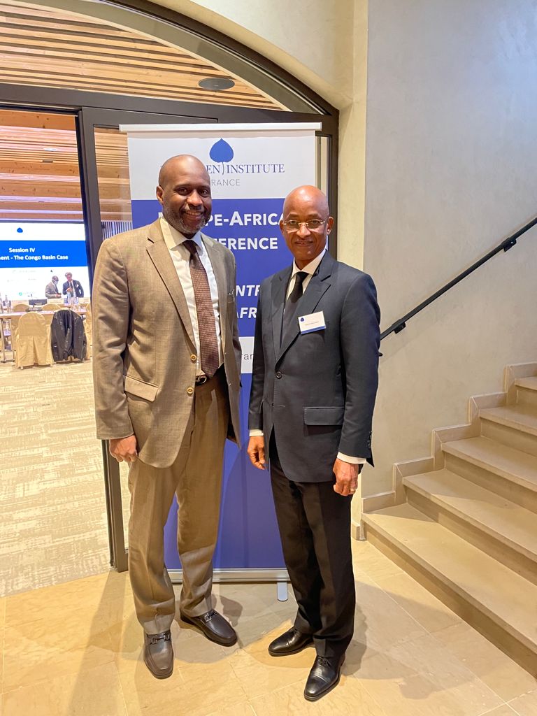 Cellou_UFDG's tweet photo. C’est avec un grand plaisir que j’ai pris part, ce matin, à la 14ème rencontre Europe-Afrique sur le thème « Agenda 2063 : In Search of an African Business Model ». https://t.co/omSZlo4MgW