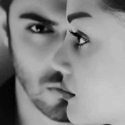 ما فائدة ان تتركني حزيناً وتعود عندما ابتسم ان تتركني في مواجهة الأسي والألم وتعود عندما اتجاوزهما بالتعب والمعاناه ما فائدة وجودك عندما لا تصير  جزءًا من مقاومات قوتي عندما لا تصير جزءًا من أملاً يدفعني للطريق ما فائدة وجودك وانت في الحقيقه لا توجد 💔 احمد خالد توفيق