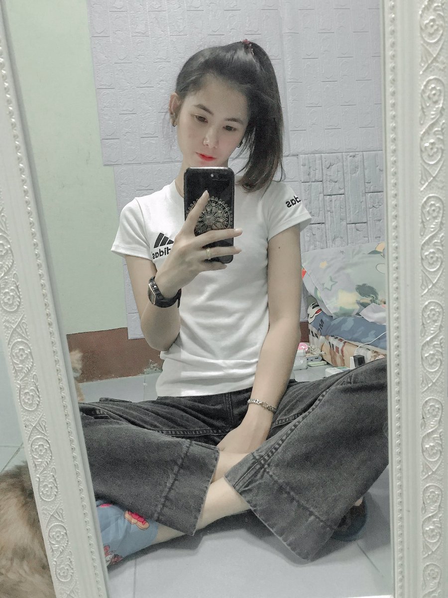Anny82301356's tweet photo. รีๆข้าวสาร ส่องนานๆแสดงว่าเสือก😏#ทวิตเตอร์ #คำคม #เด็กเพชรบุรี #เชียงราย https://t.co/geG55fiZdo