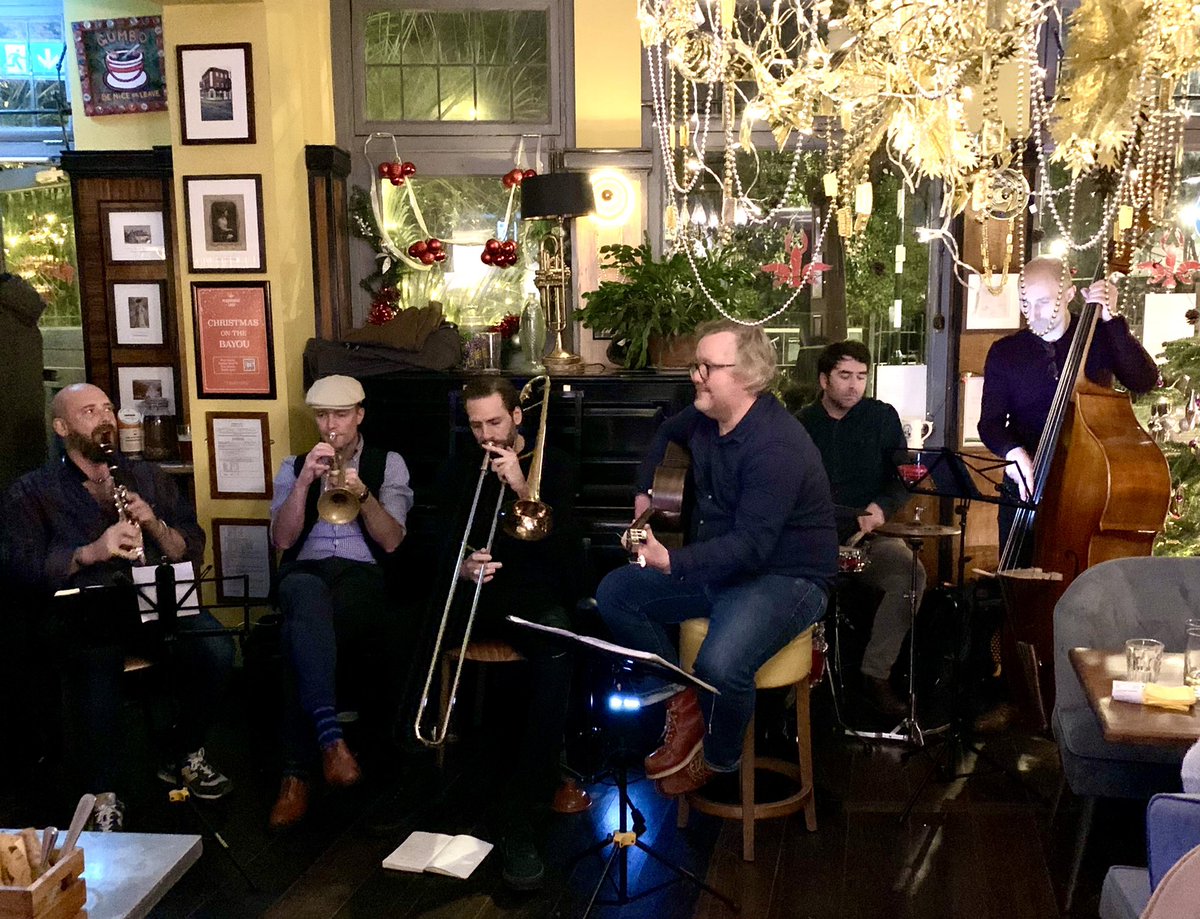 #tradjazz for #Thanksgiving <a href="/10BellsRag/">Ten Bells Rag Band</a> <a href="/plaqueminelock/">Plaquemine Lock</a> #jazz #blues #drums #bass #guitar #trombone #trumpet #clarinet