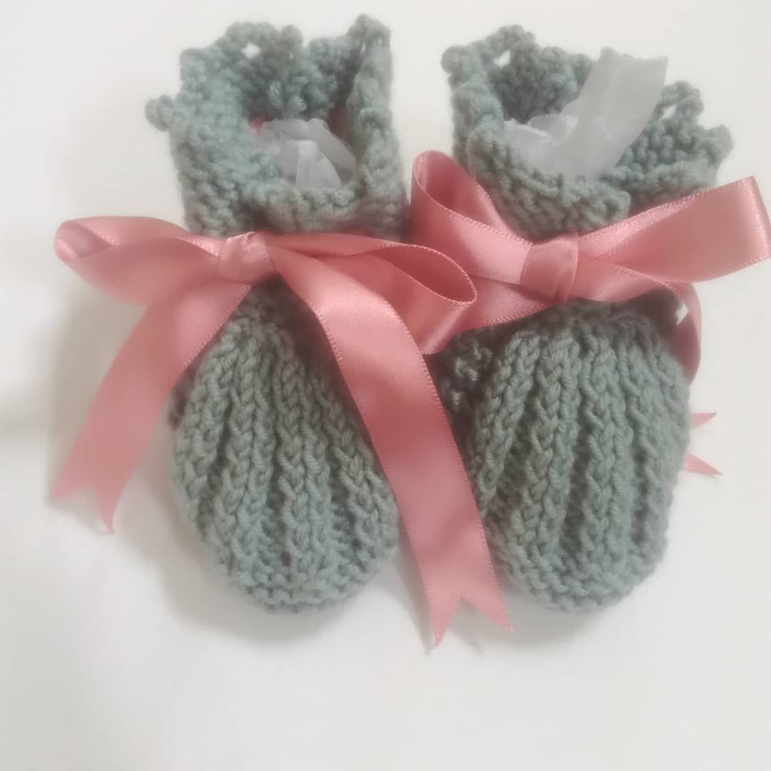tracyhughes523's tweet photo. My tiny #Etsy shop can't offer Black Friday deals sadly, but if you're looking for something hand made and unique for baby, please have a browse☺#ShopSmall
 #shopindependent https://t.co/e7oUaDYmFt https://t.co/ZIYTsPqTfO