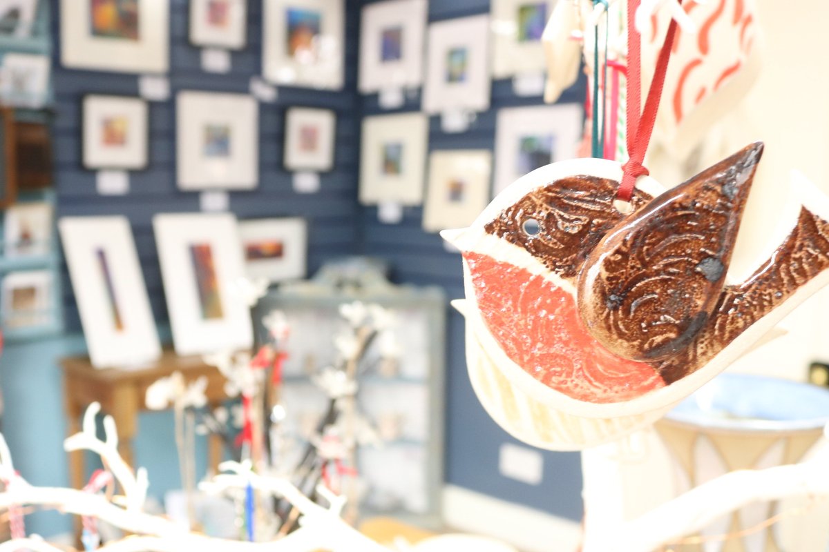BreckCouncil's tweet photo. This year #forgetblackfriday, &amp; simply #shoplocal to find the ideal gift this Christmas. Today we visited the Swan House Gallery, Garboldisham, where you'll find  truly unique gifts from a local, independent, producer. 
Find out more at https://t.co/tsKdsPAMjM https://t.co/ZpfCmlTFii