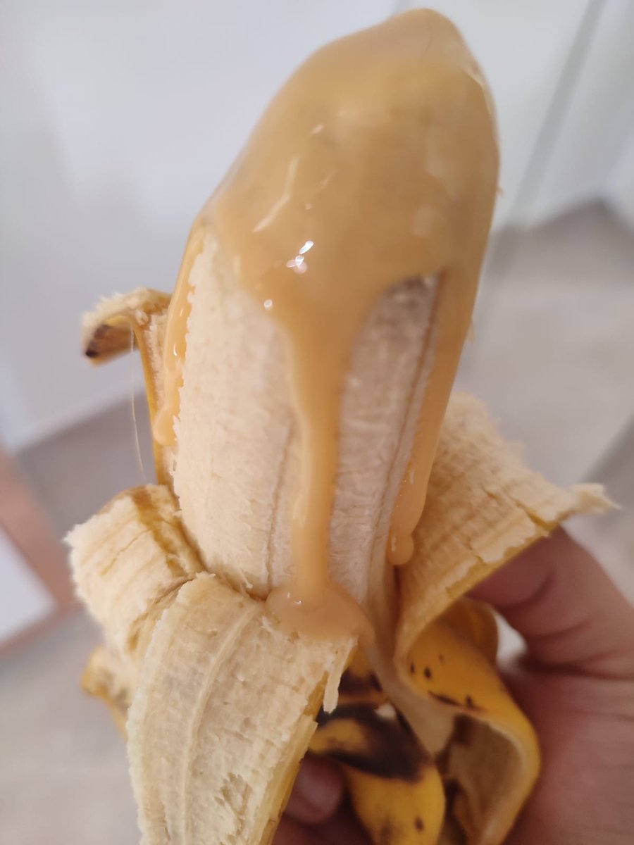 AzARagooo's tweet photo. Perfect combination. 😋🍌 https://t.co/k04tgu57yH