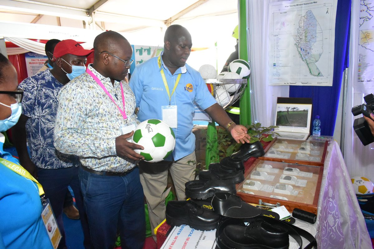 NdegwaWahomeJ's tweet photo. I visited the @KituiCountyGovt exhibition booth and was impressed by the numerous locally manufactured products on display for sale. To empower Devolution industrialization should be a key factor. Hongera kitui County & @mamangilu for the good job done. #DevolutionConference2021 https://t.co/JOLlQhW0yx