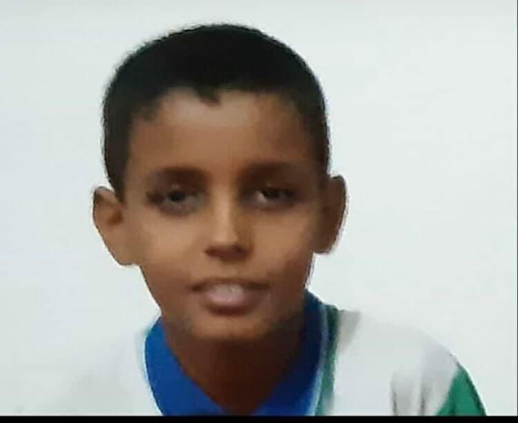 AbdoTalebOmar1's tweet photo. El cobarde y criminal regimen marroquí asesina, vía ataque de un dron, al niño saharaui Alban Sidi Ahmayen, en Tiris. La cúpula del régimen marroquí debe ser enjuiciada y encarcelada por la Corte Penal Internacional. Se llaman crímenes de guerra. https://t.co/XfQYDMH6Py