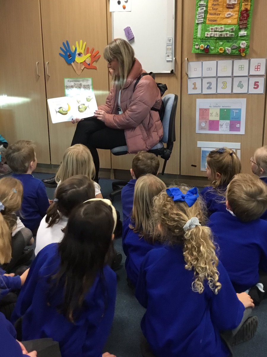 stthomas_cofe's tweet image. We loved our story about piranhas from our secret reader today. Thank you 🥳📚 #eyfsreading