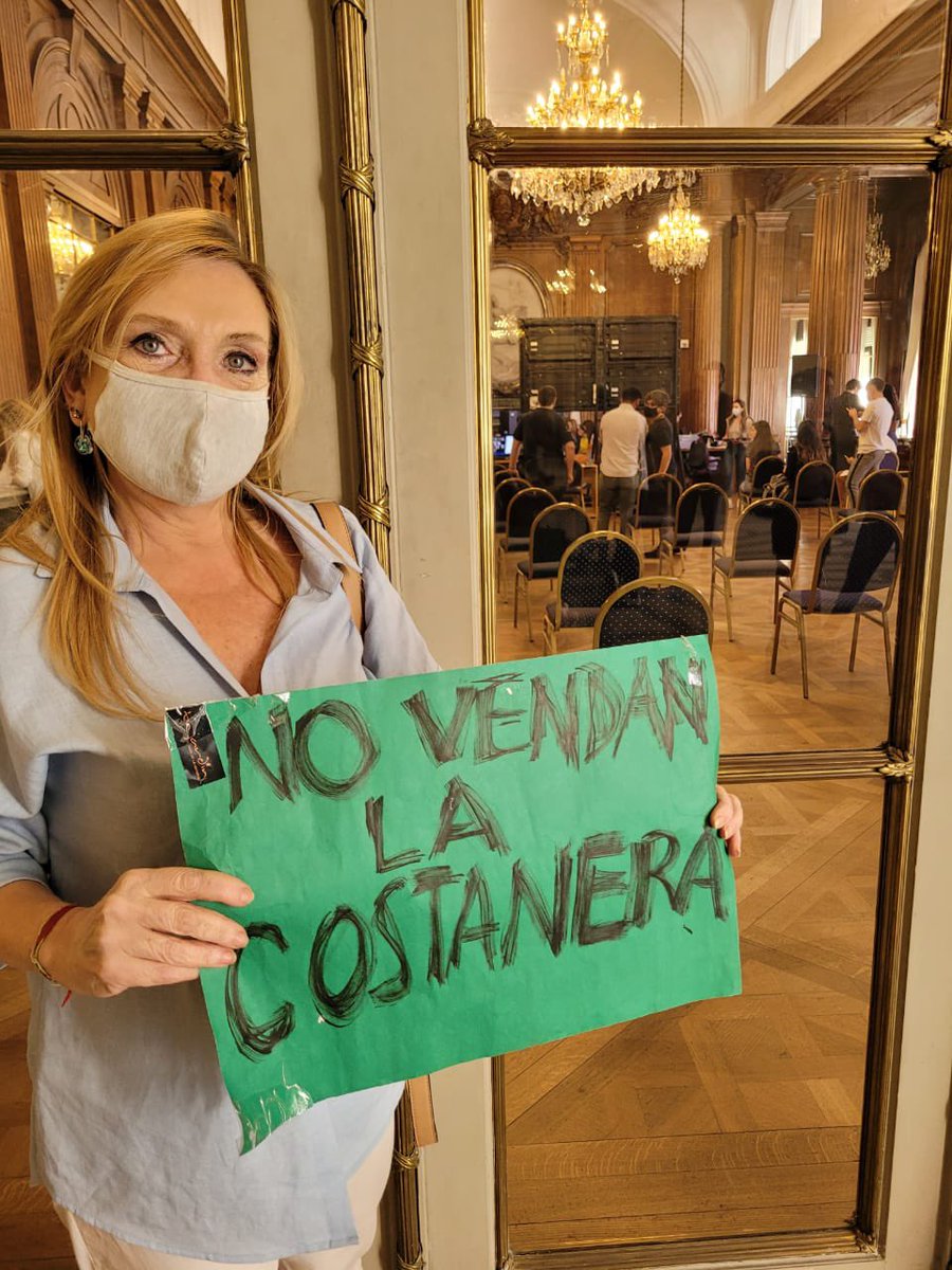 RedDABV's tweet photo. Estuvimos dentro y fuera d la @LegisCABA diciendo #bastadenegociosinmobilarios #novendanlaCostanera #noalosconveniosurbanisticos #nocementenelhumedal #parquesi Avanzan con la venta de #CostaSalguero a pesar de + de 50000 firmas y rezonifican la Ex Ciudad Deportiva p hacer torres https://t.co/4NHjRldc5h